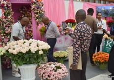 The booth of PJ Dave Flower Group was well visited and decorated.